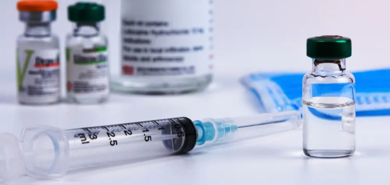 Understanding the Differences Between Semaglutide and Tirzepatide_ Which One Is Right for You_